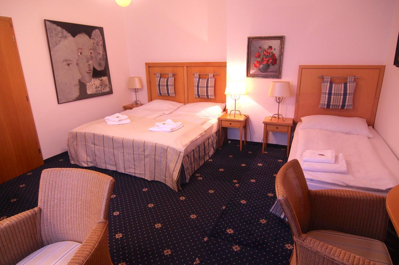 Hotel Klika Ceske Budejovice Exterior photo