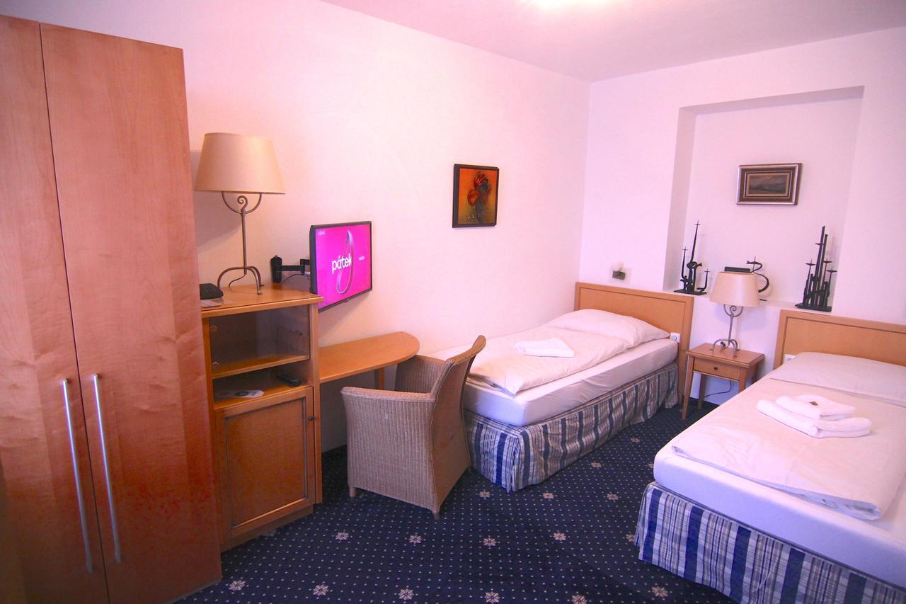 Hotel Klika Ceske Budejovice Exterior photo